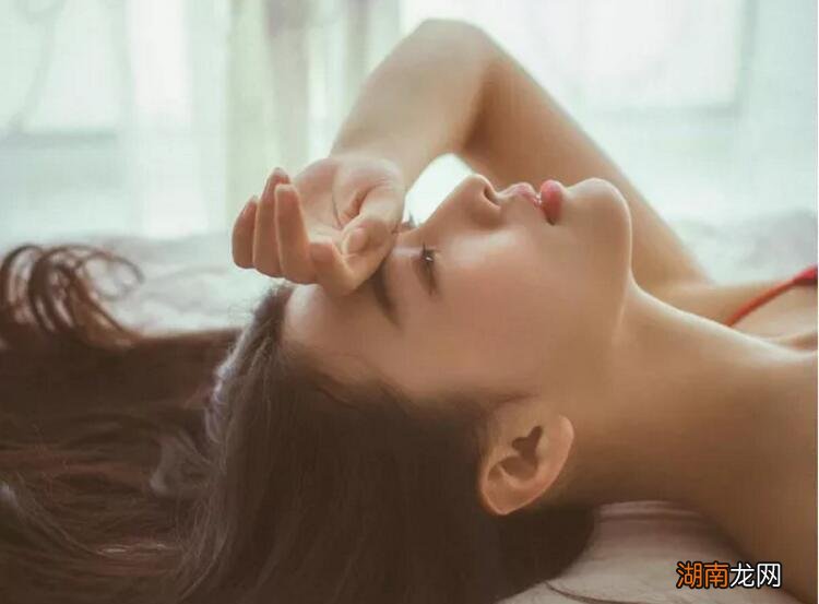 丈夫突然去世妻子悲痛欲绝 丈夫去世后的情感生活