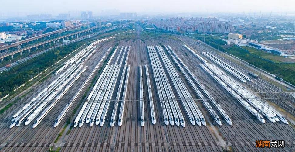 究竟是什么原理 中国最快高铁时速4000公里是真的吗