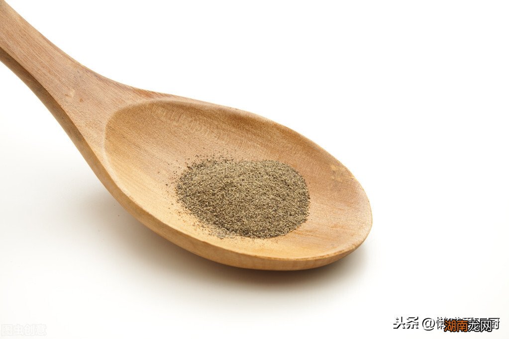 怎么分清花椒粉和胡椒粉 花椒粉和胡椒粉有什么区别