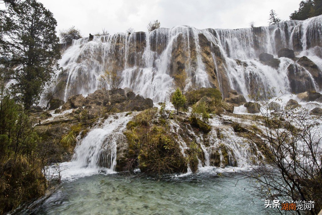 九寨沟树正瀑布的介绍以及图片 九寨沟瀑布叫什么