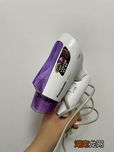 卷发棒和吹风机能带上火车吗