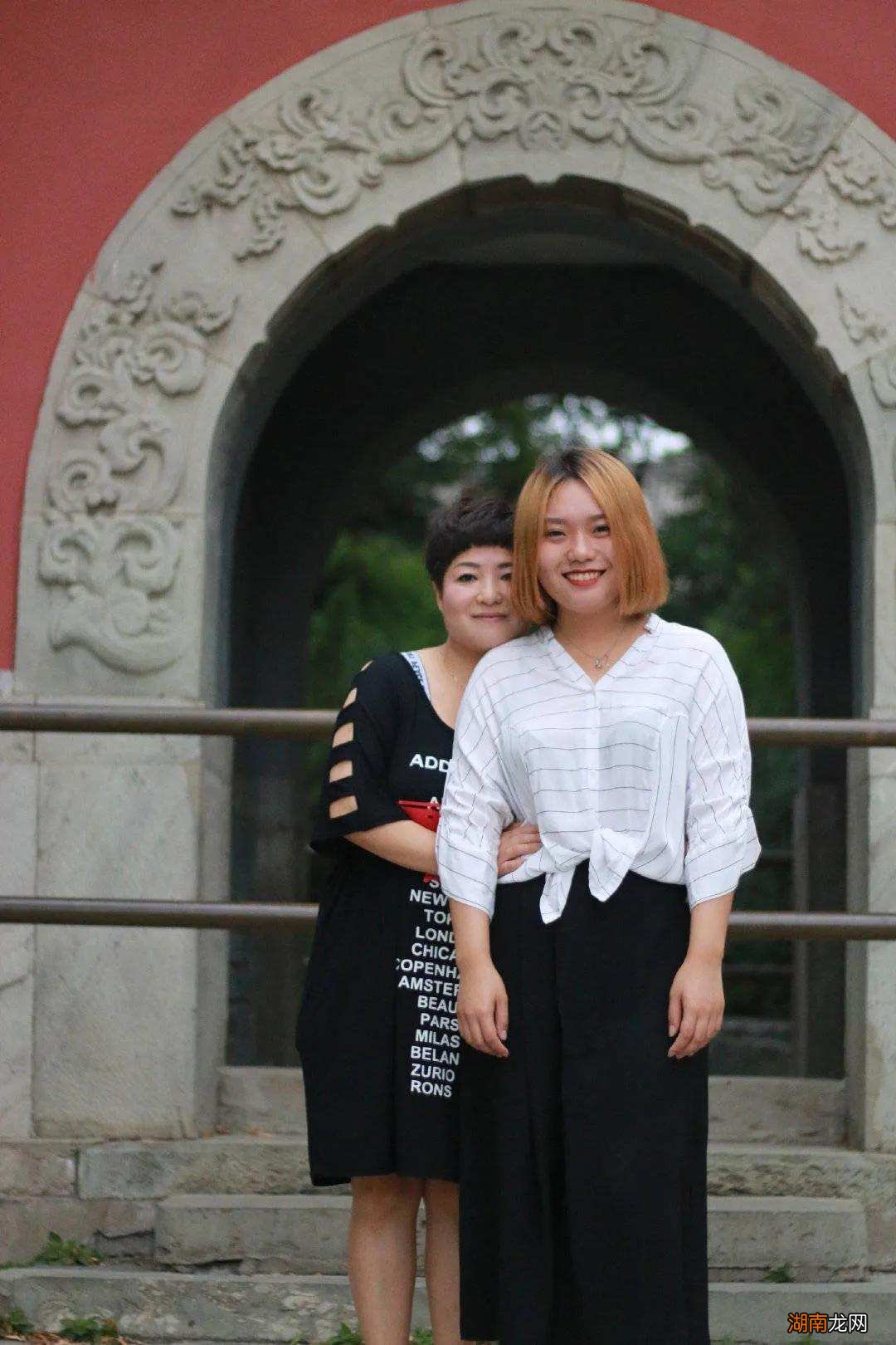 头大脸大女人留这些发型有气质 脸大适合什么发型好看