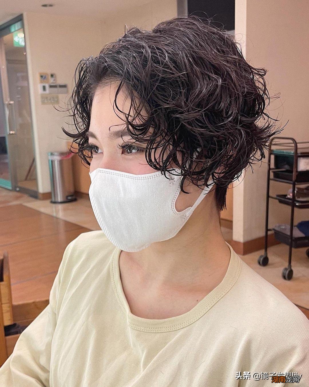 头发少个子不高脸盘大选这3种 脸大头发少适合什么发型