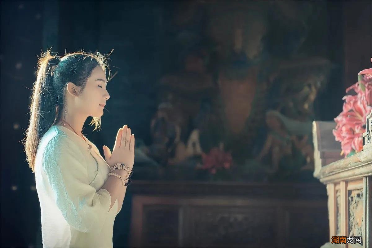 中年人迷恋女人类型是怎样的 中年男人只对一种女人着迷