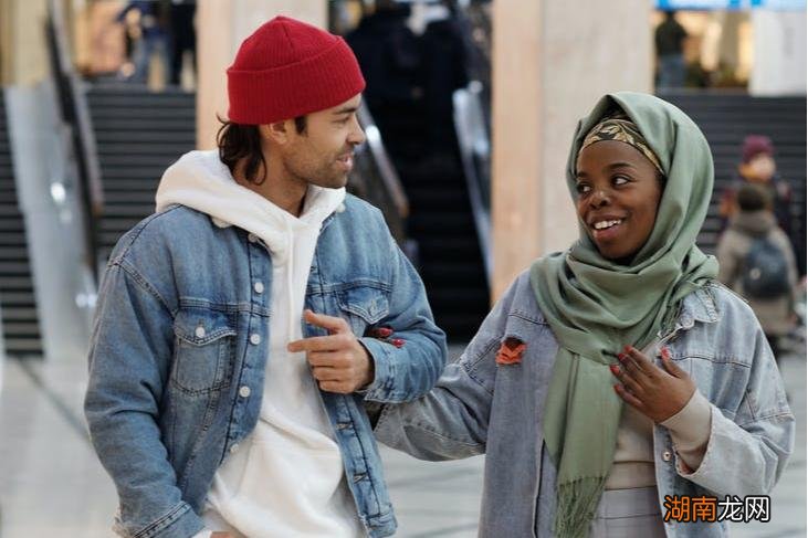 如何回复女生为什么喜欢我 高情商回答你喜欢我什么