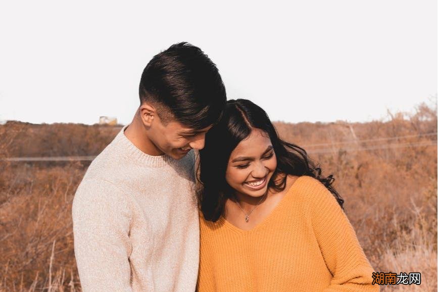 如何回复女生为什么喜欢我 高情商回答你喜欢我什么