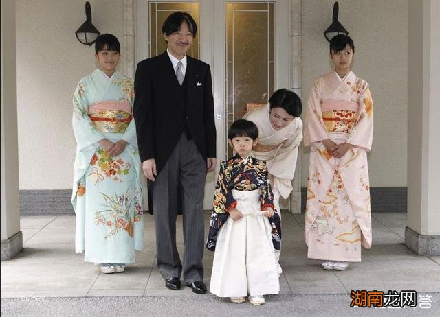 天皇是不是从来没有变过 为什么日本天皇可以延续千年