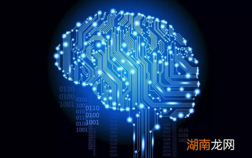 您是否应该告诉客户他们正在与AI对话