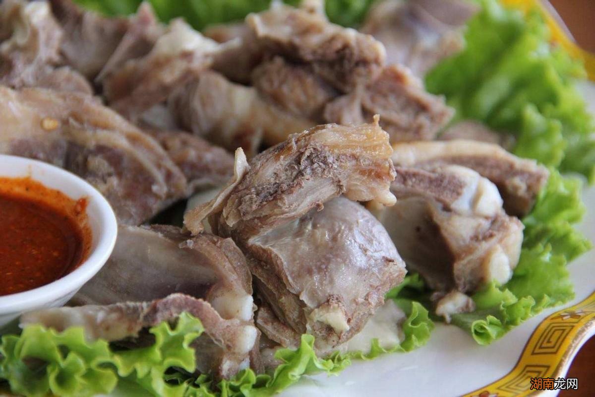 西宁八道特色经典名菜小吃推荐 西宁美食攻略排名前十