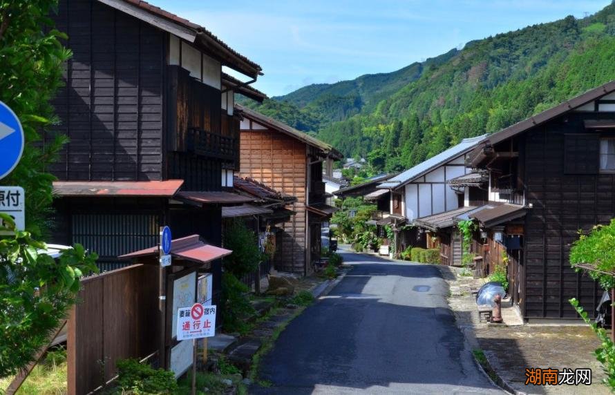 关于犬鸣村的传说和故事 犬鸣隧道发生过什么灵异事件