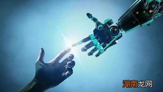 IBM推出新的AI软件以促进认知发展