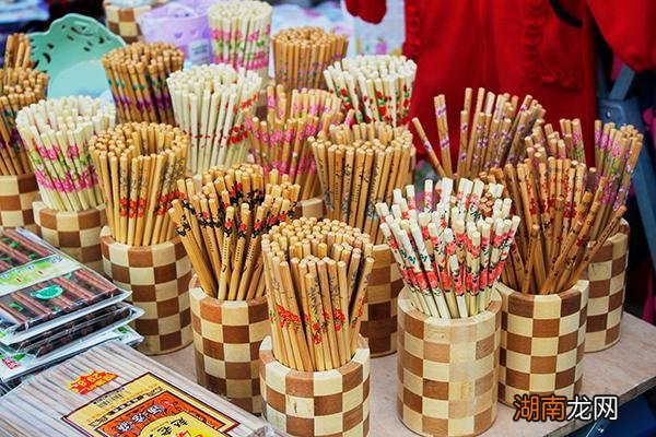 什么材质筷子用着安全 家庭用什么筷子最好最健康