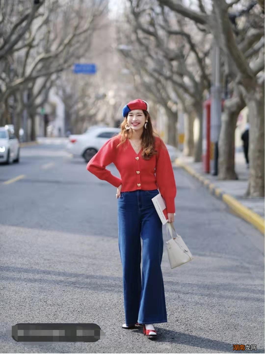 阔腿牛仔裤时尚穿搭技巧 阔腿牛仔裤搭配什么上衣好看