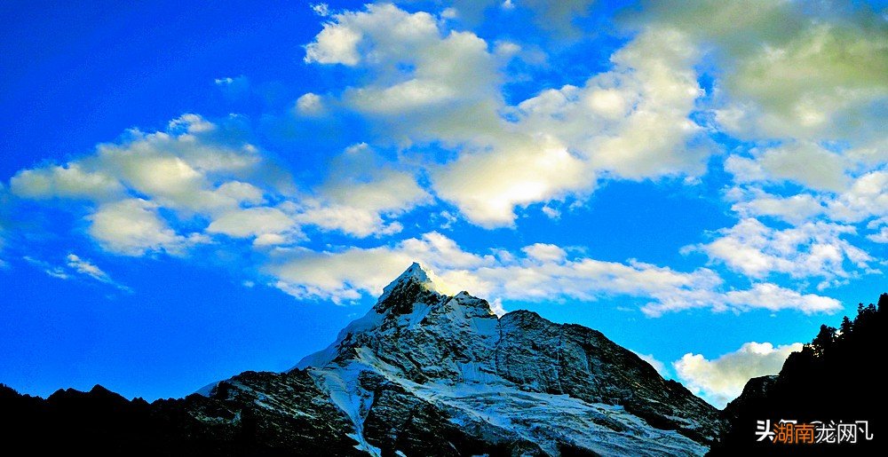 雨崩村的风景有多美 雨崩村在云南哪里属于哪个县