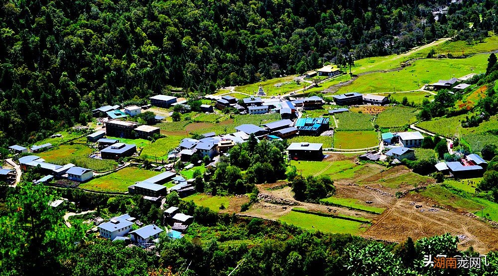 雨崩村的风景有多美 雨崩村在云南哪里属于哪个县