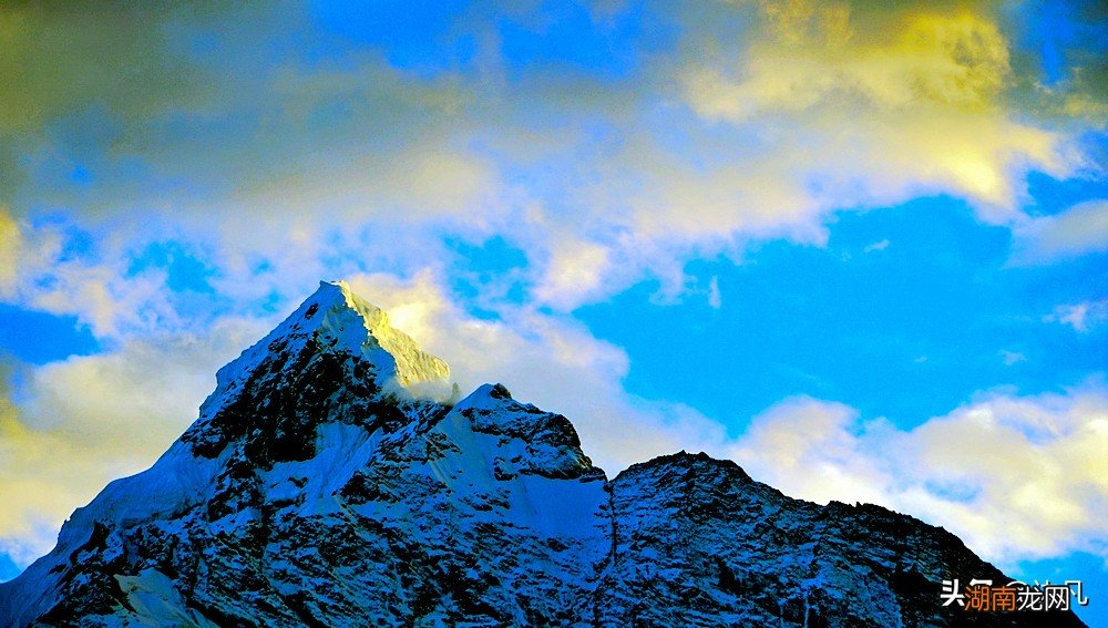 雨崩村的风景有多美 雨崩村在云南哪里属于哪个县