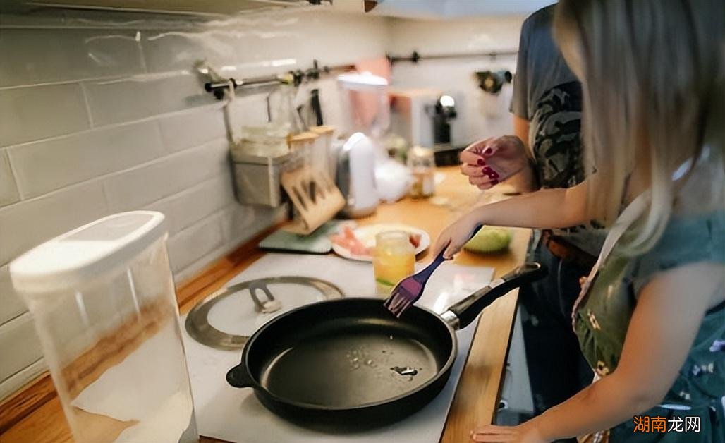 哪种炒锅更健康耐用 买锅买什么材质的好用又健康