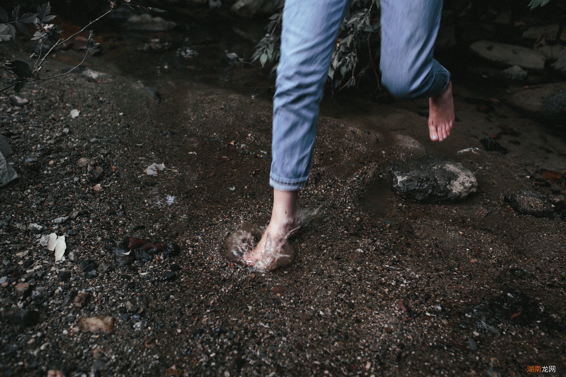 高情商对付不主动联系的男人 一天没联系了高情商聊天