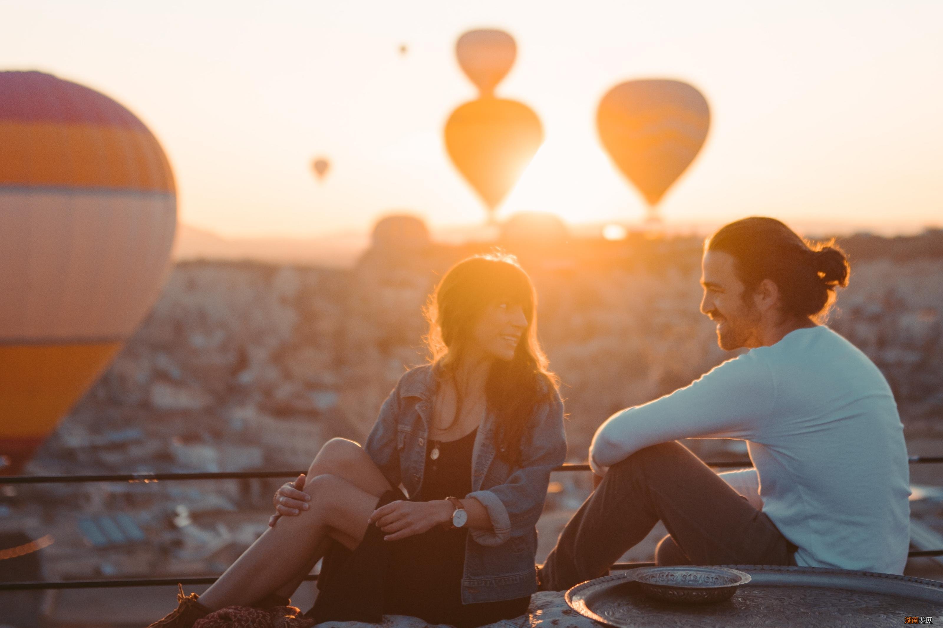 为什么女生不主动找你聊天 女生微信必回但不主动联系我