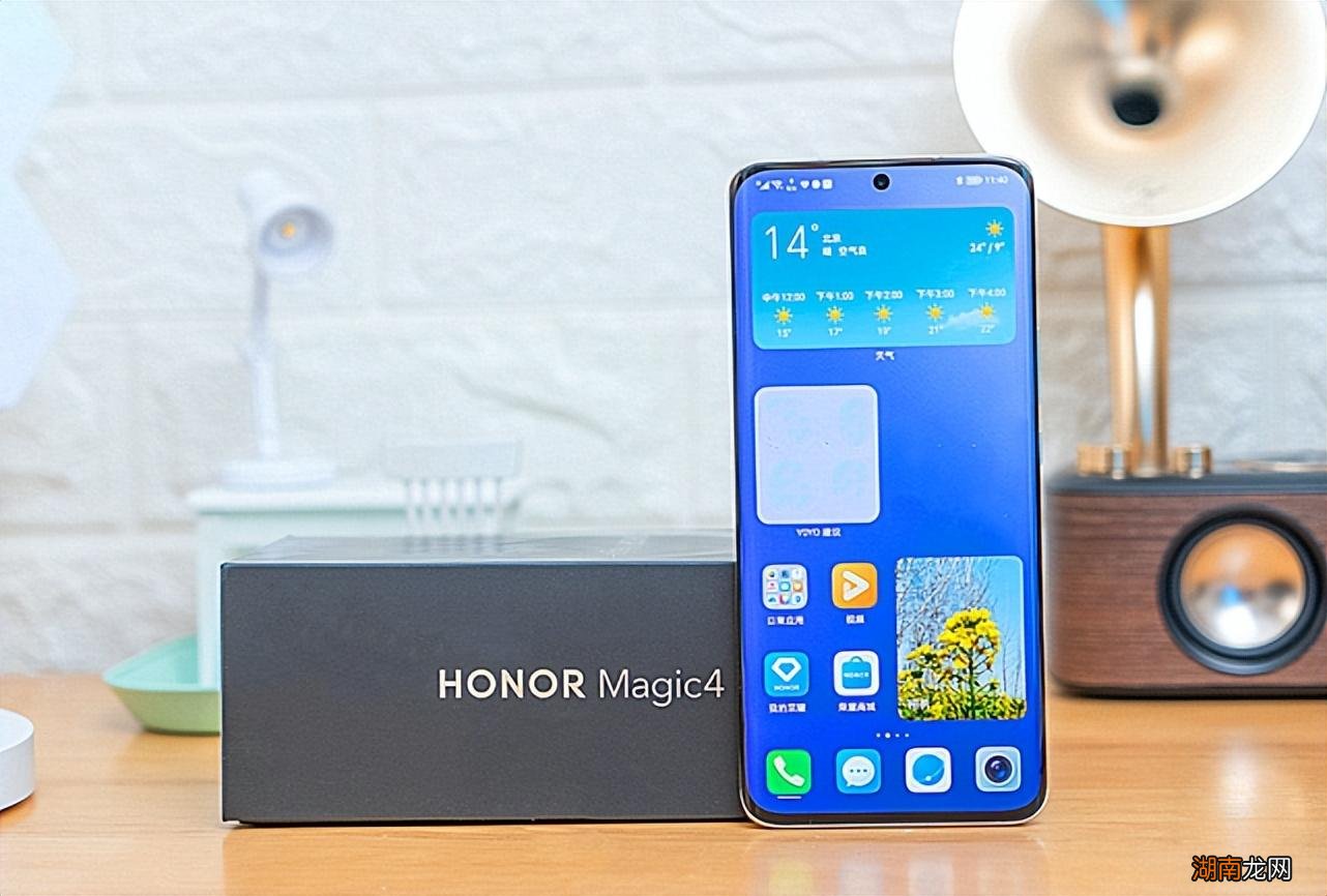 性价比高的荣耀手机品牌 荣耀哪个系列的手机最好