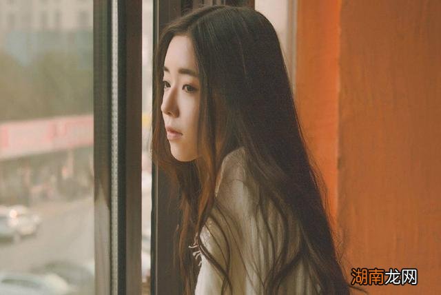 女孩故意不看你什么意思 女生故意无视你不看你的原因