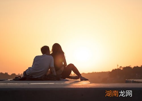 一个男人动手打你还会真正爱你吗 打过你的男人还爱你吗