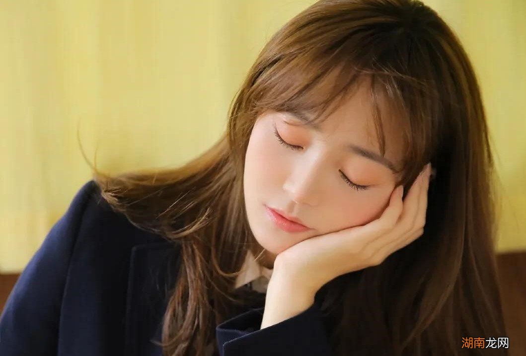 性格内向的人如何和相亲对象聊天 内向的人相亲怎么聊天