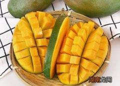 芒果皮吃有什么好处和坏处 芒果皮能不能吃有毒吗