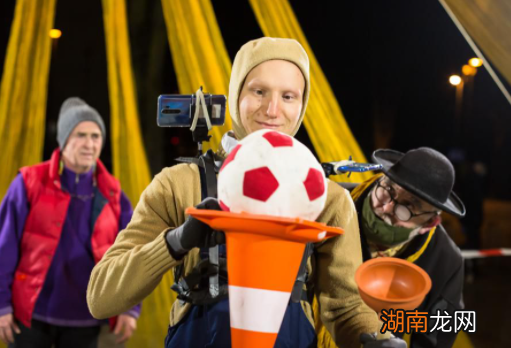 AI就像一个演员,它只和脚本一样