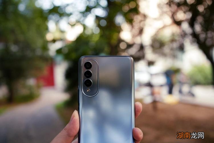 测评后值得买吗 荣耀x20se参数配置性能详情