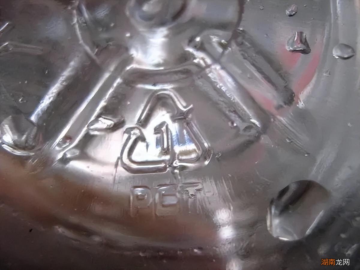 一个小细节辨别塑料材质 杯子bpafree是什么材质