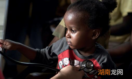 伦理学研究人员警告医疗保健AI可能扩大贫富差距