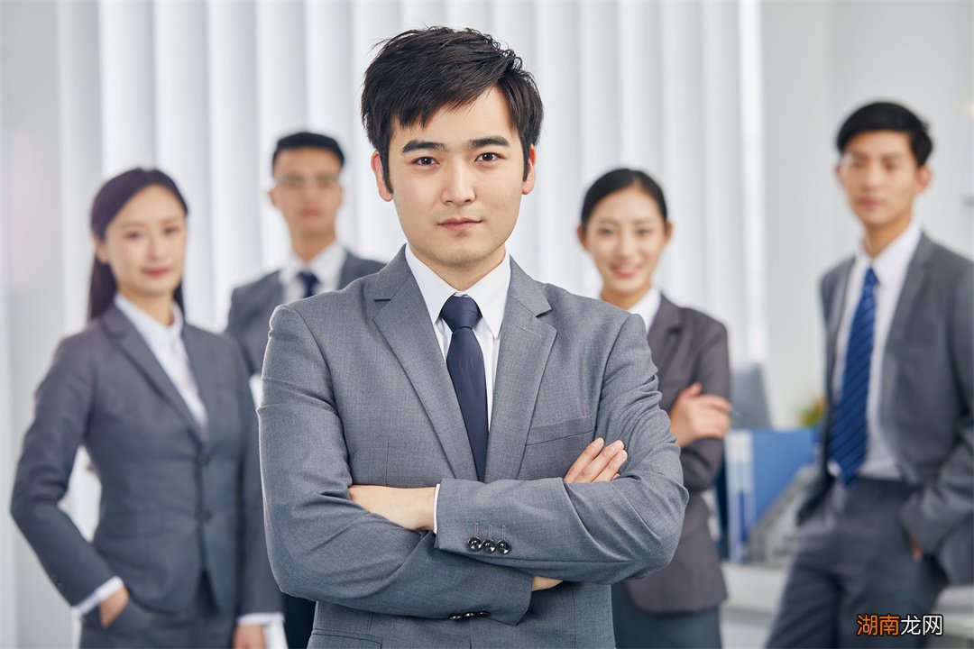 特别想辞职的时候应该怎么做 想辞职了坚持不下去了