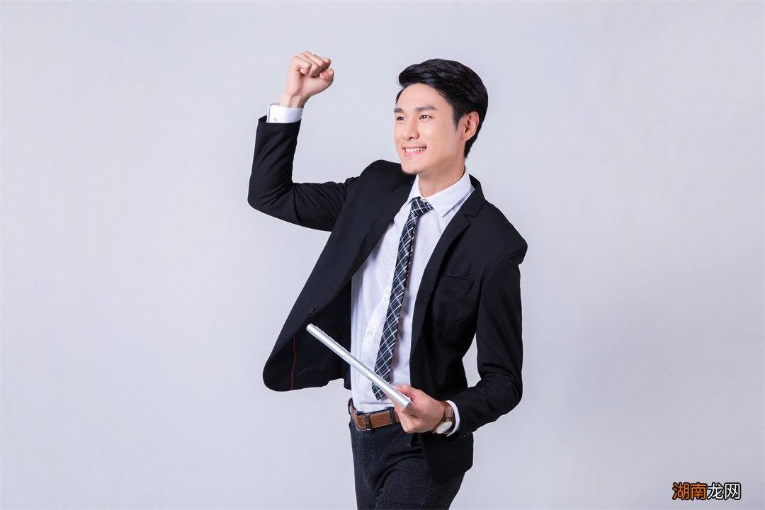 特别想辞职的时候应该怎么做 想辞职了坚持不下去了