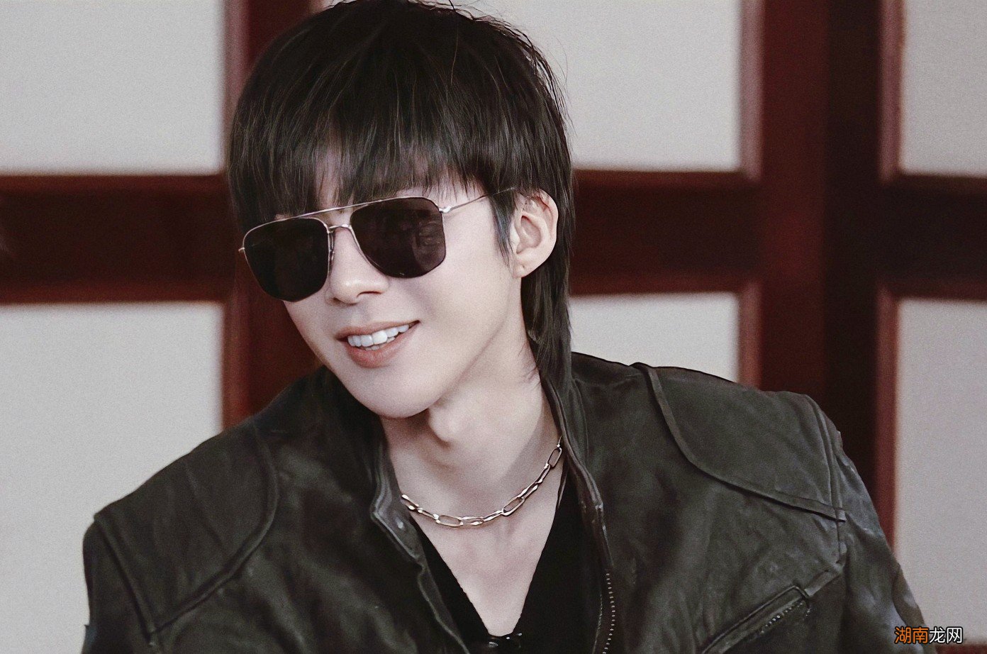 盗墓笔记里的黑瞎子是什么身份 盗墓笔记黑瞎子是谁