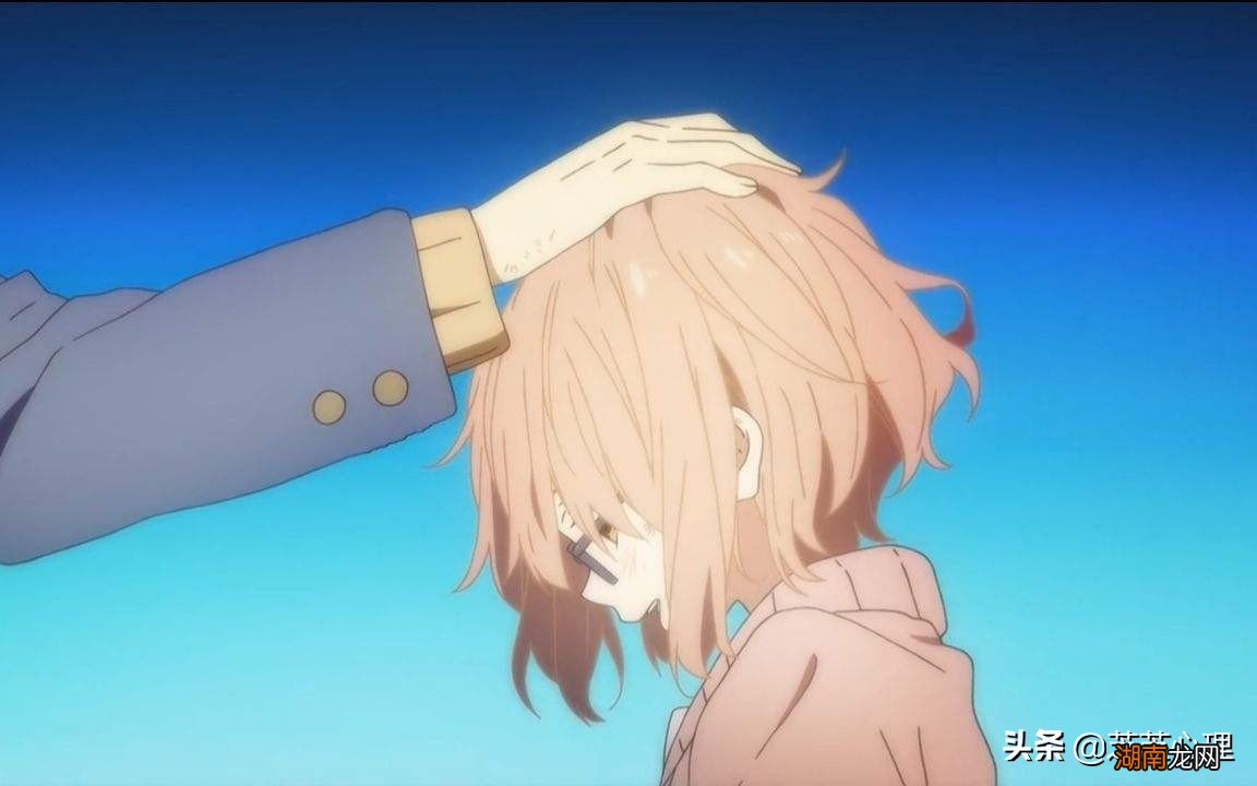 男生什么情况下会对女生摸头杀 男生会随意摸头杀吗