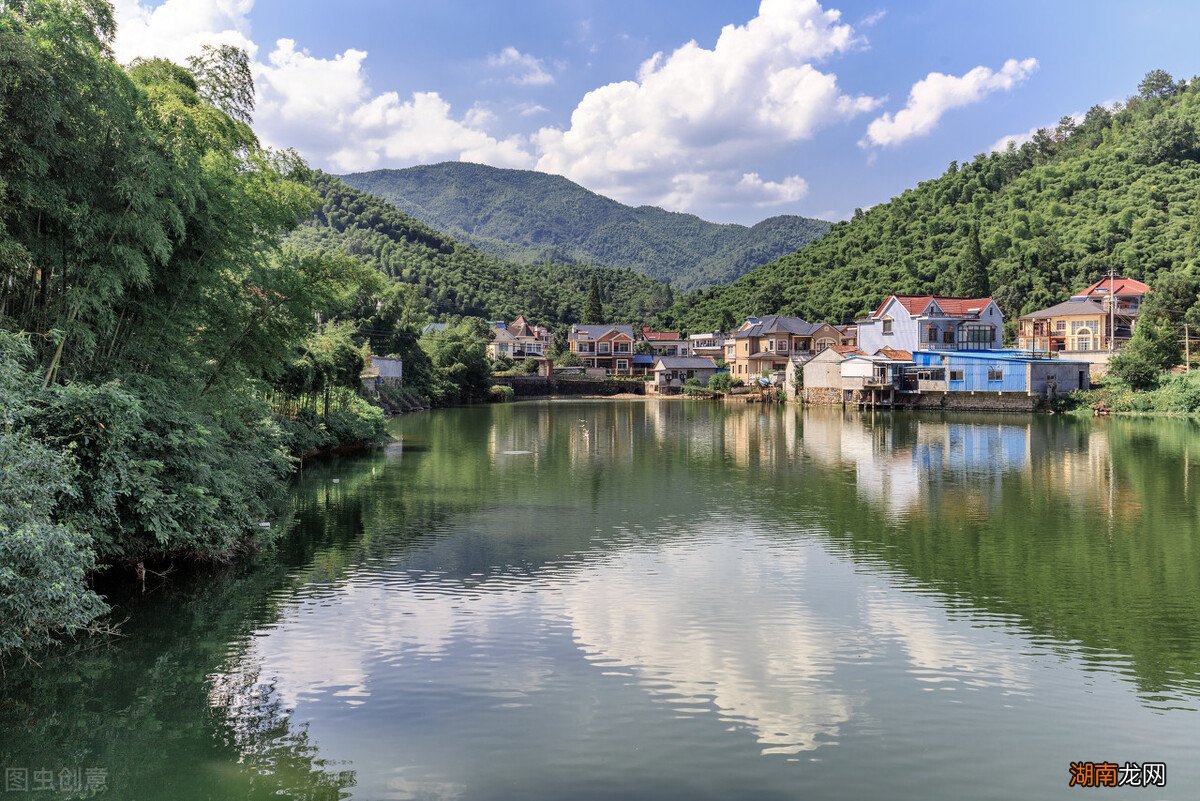 门前有条河风水角度看如何 房子前面有条河风水怎么样