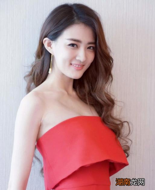 流量明星徐璐拥有什么样的强大家庭背景 徐璐的家世