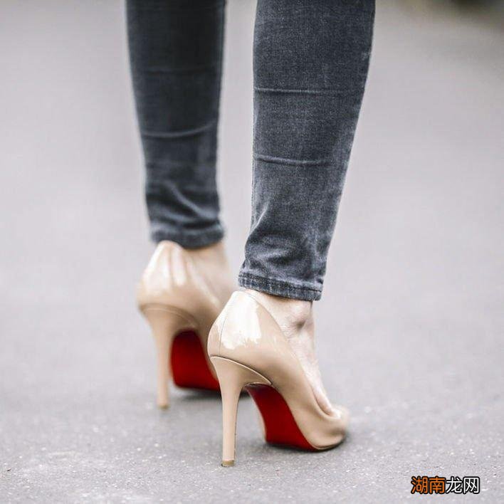 选购高跟鞋的5大要点 买高跟鞋要比平常的鞋大还是小