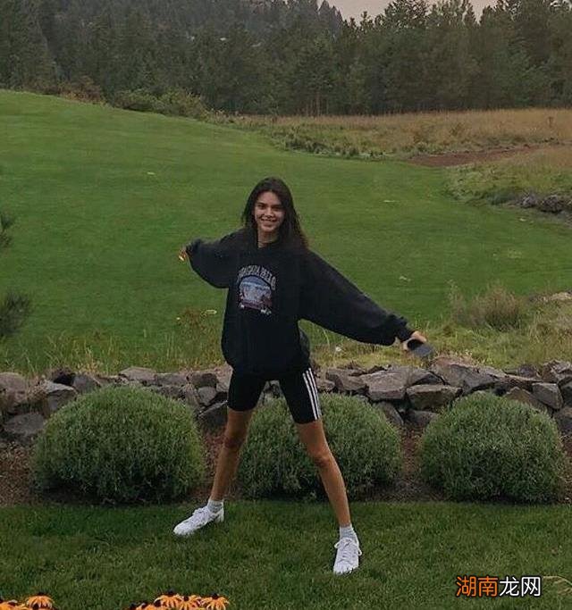 好看有风格的卫衣推荐 champion卫衣正品一般多少钱