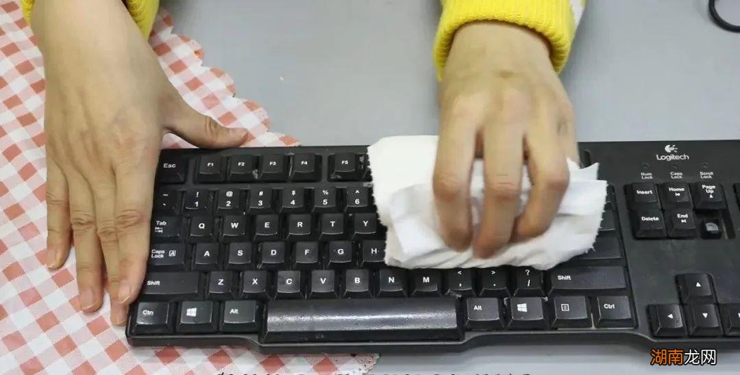 机械键盘缝隙里很脏清洁如新 键盘脏了如何清洗干净妙招