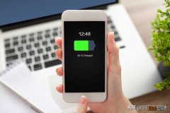 手机充电更快的12个方法分享 快速手机充电好不好