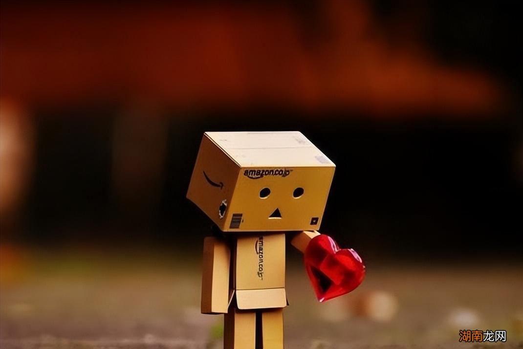 一个人经常出现在梦里信号 做梦总是梦到同一个人意味什么