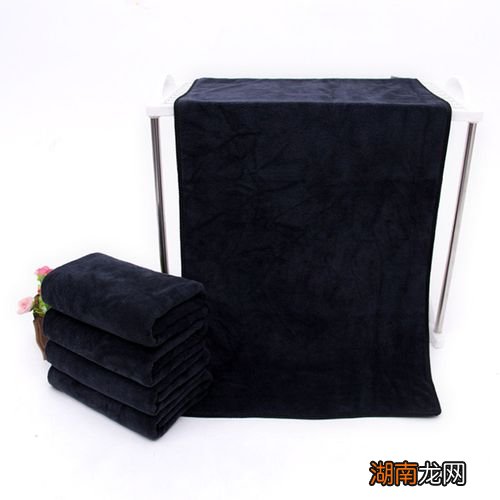 毛巾上有黑色斑点为什么？还能擦身体嘛？