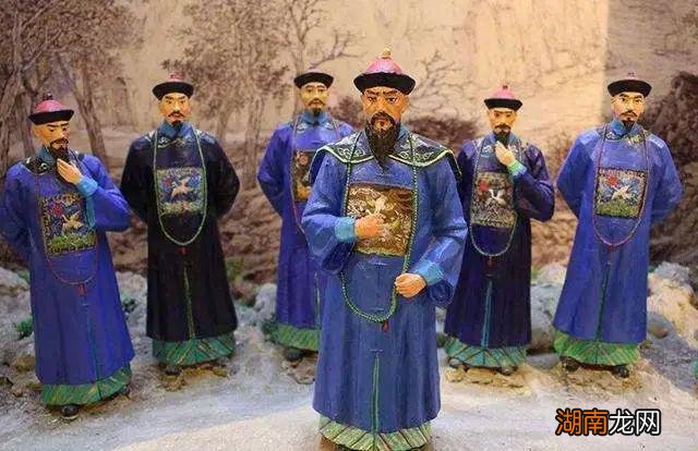 历史上雍正是在多少岁的时候登基的 雍正在位多少年