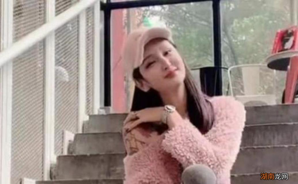 桃花宝宝没整容之前是男的吗 桃花宝宝是男是女