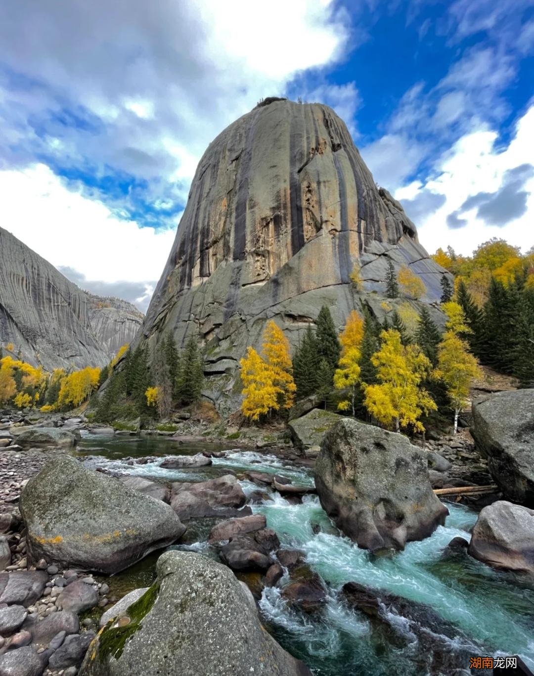 新疆十大著名的旅游景点排行榜 新疆的旅游景点有哪些