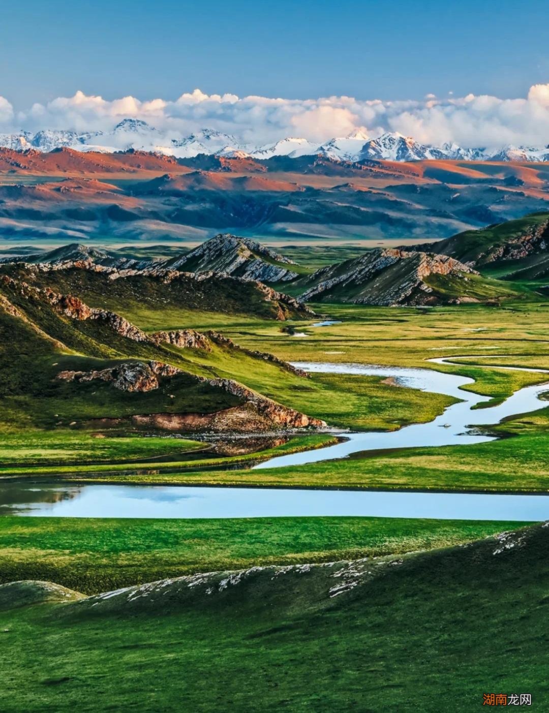 新疆十大著名的旅游景点排行榜 新疆的旅游景点有哪些