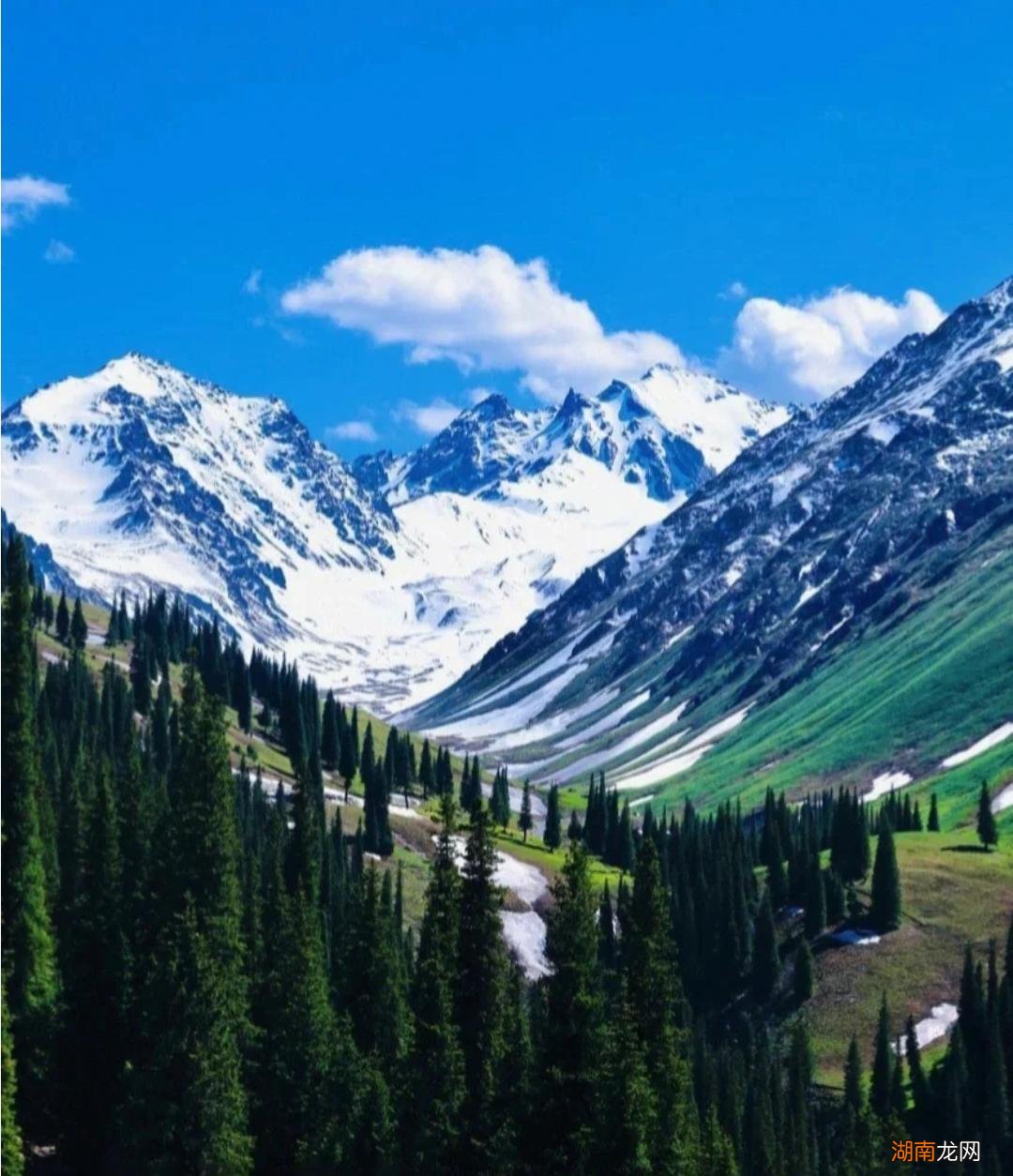 新疆十大著名的旅游景点排行榜 新疆的旅游景点有哪些