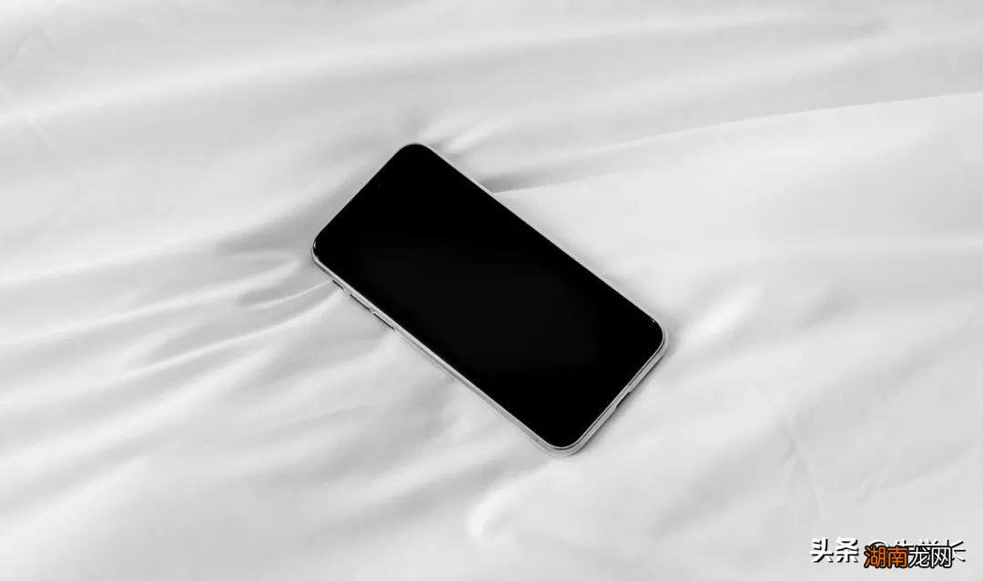 iphone屏幕黑屏闪烁解决方法 苹果手机闪屏是什么原因